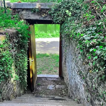Semesterbostad La Maison De Maitre - Grand Jardin, Face A La Meuse *
