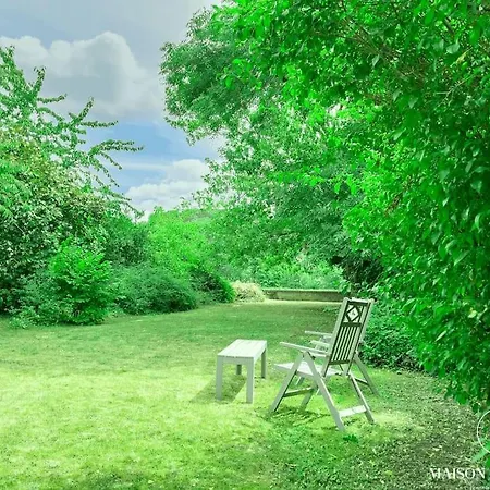 La Maison De Maitre - Grand Jardin, Face A La Meuse Semesterbostad Hermalle-sous-Argenteau