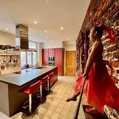 La Maison De Maître - Grand Jardin, Face à La Meuse Casa de Férias *