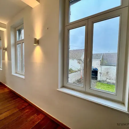 La Maison De Maitre - Grand Jardin, Face A La Meuse Semesterbostad Hermalle-sous-Argenteau