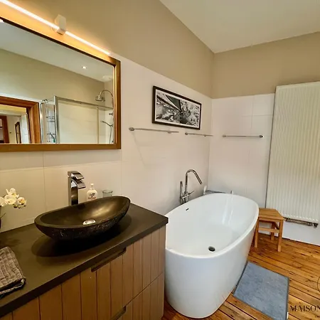 La Maison De Maitre - Grand Jardin, Face A La Meuse * Hermalle-sous-Argenteau