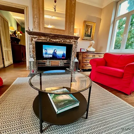 La Maison De Maitre - Grand Jardin, Face A La Meuse