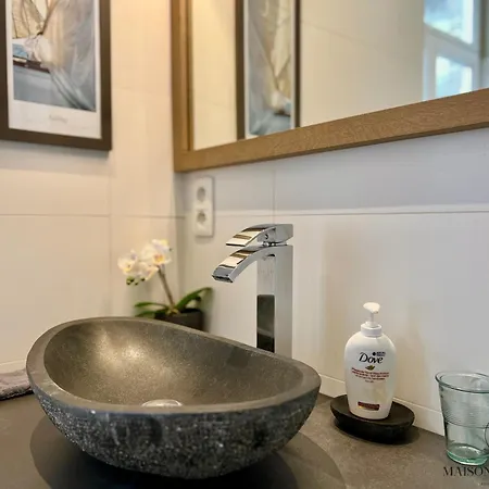 La Maison De Maitre - Grand Jardin, Face A La Meuse *